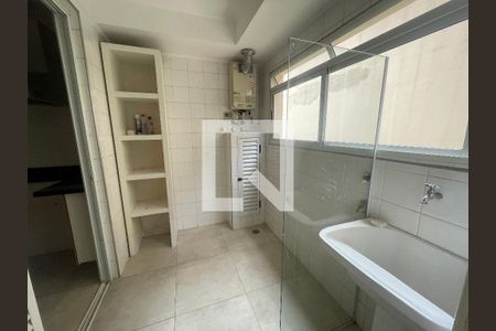 Apartamento à venda com 132m², 4 quartos e 3 vagasLavanderia