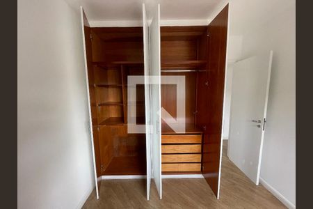 Apartamento à venda com 132m², 4 quartos e 3 vagasQuarto 3