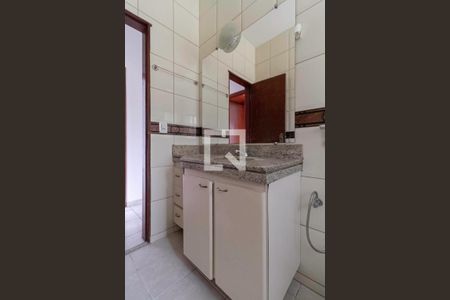 Apartamento para alugar com 85m², 2 quartos e 1 vagaBanheiro social 