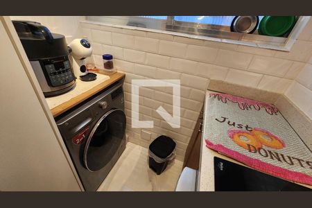 Apartamento para alugar com 71m², 2 quartos e 1 vagaÁrea de Serviço