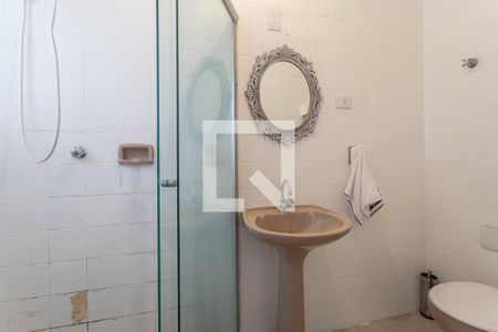 Casa à venda com 150m², 3 quartos e 2 vagas Casa à venda com 150m², 3 quartos e 2 vagasBanheiro