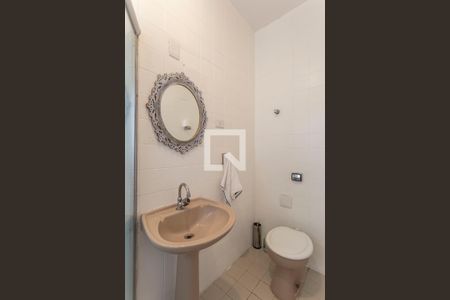 Casa à venda com 150m², 3 quartos e 2 vagas Casa à venda com 150m², 3 quartos e 2 vagasBanheiro 1