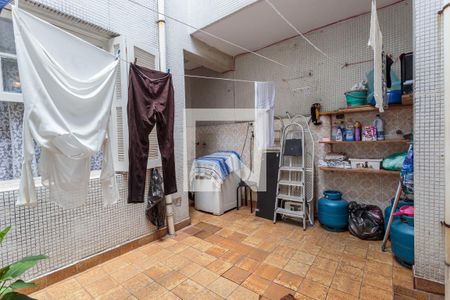 Casa à venda com 150m², 3 quartos e 2 vagas Casa à venda com 150m², 3 quartos e 2 vagasÁrea de Serviço