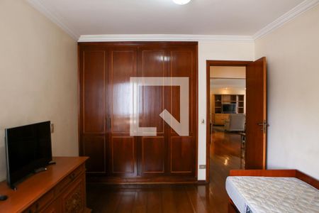 Apartamento à venda com 195m², 4 quartos e 3 vagasQuarto 4