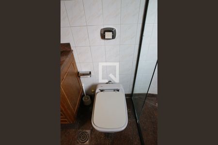 Apartamento à venda com 195m², 4 quartos e 3 vagasBanheiro/Quarto 2