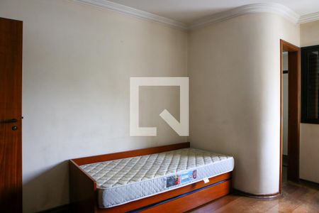 Apartamento à venda com 195m², 4 quartos e 3 vagasQuarto 4