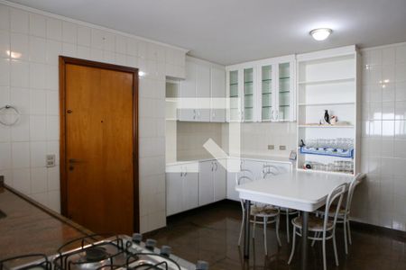 Apartamento à venda com 195m², 4 quartos e 3 vagasCozinha