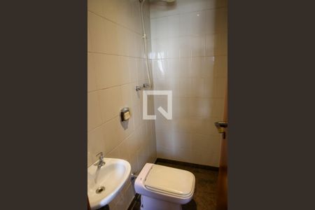 Apartamento à venda com 195m², 4 quartos e 3 vagasBanheiro de Serviço