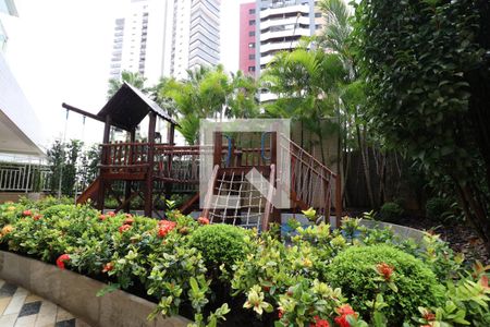 Apartamento à venda com 366m², 4 quartos e 5 vagasÁrea comum - Playground