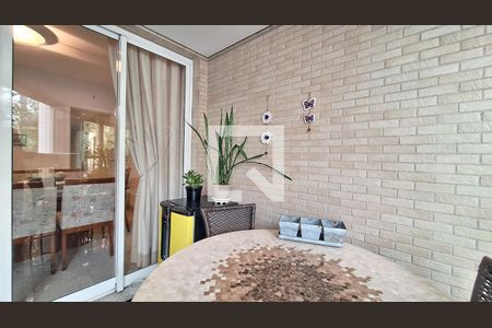 Apartamento à venda com 366m², 4 quartos e 5 vagas Apartamento à venda com 366m², 4 quartos e 5 vagasÁrea gourmet