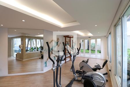 Apartamento à venda com 366m², 4 quartos e 5 vagasAcademia