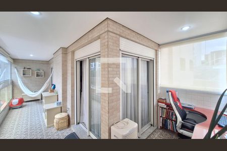 Apartamento à venda com 366m², 4 quartos e 5 vagas Apartamento à venda com 366m², 4 quartos e 5 vagasVaranda da suite 3