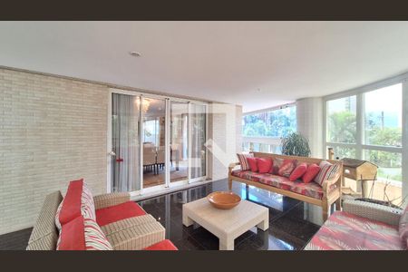 Apartamento à venda com 366m², 4 quartos e 5 vagas Apartamento à venda com 366m², 4 quartos e 5 vagasSala 2