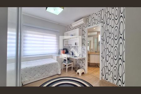 Apartamento à venda com 366m², 4 quartos e 5 vagas Apartamento à venda com 366m², 4 quartos e 5 vagasSuite 1