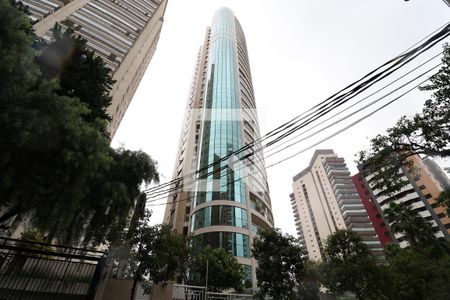 Apartamento à venda com 366m², 4 quartos e 5 vagasFachada