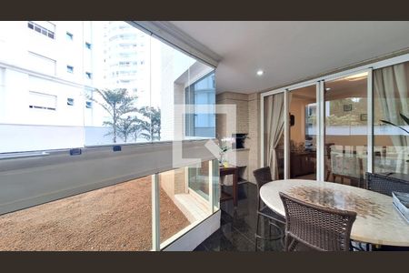 Apartamento à venda com 366m², 4 quartos e 5 vagas Apartamento à venda com 366m², 4 quartos e 5 vagasÁrea gourmet