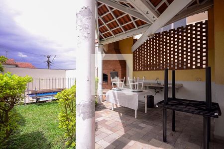 Casa de condomínio à venda com 105m², 3 quartos e 2 vagas Casa de condomínio à venda com 105m², 3 quartos e 2 vagasÁrea comum - Churrasqueira