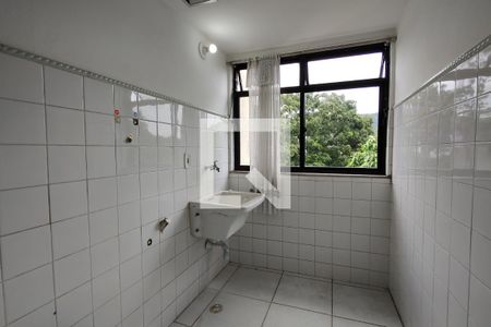 Apartamento à venda com 70m², 2 quartos e 1 vagaÁrea de Serviço