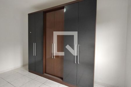 Apartamento à venda com 70m², 2 quartos e 1 vagaQuarto 1 - Armários