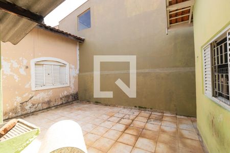 Casa à venda com 250m², 3 quartos e 4 vagasQuintal