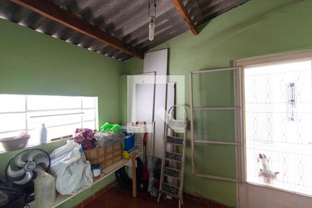 Casa à venda com 250m², 3 quartos e 4 vagasÁrea de Serviço