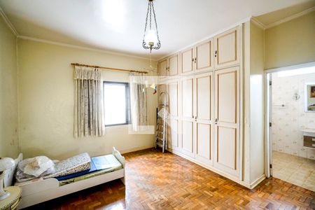 Casa à venda com 314m², 4 quartos e 4 vagasSuíte