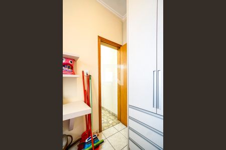 Casa à venda com 314m², 4 quartos e 4 vagasQuarto de serviço