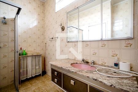 Casa à venda com 314m², 4 quartos e 4 vagasBanheiro da suíte