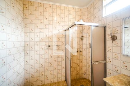 Casa à venda com 314m², 4 quartos e 4 vagasBanheiro social