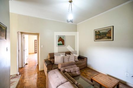 Casa à venda com 314m², 4 quartos e 4 vagasSala de TV