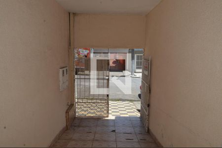 Casa à venda com 50m², 1 quarto e 1 vagaEntrada