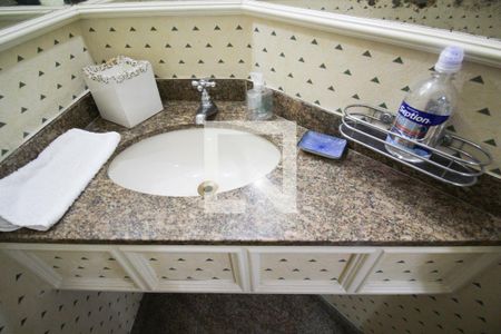 Apartamento à venda com 149m², 3 quartos e 2 vagas Apartamento à venda com 149m², 3 quartos e 2 vagasLavabo