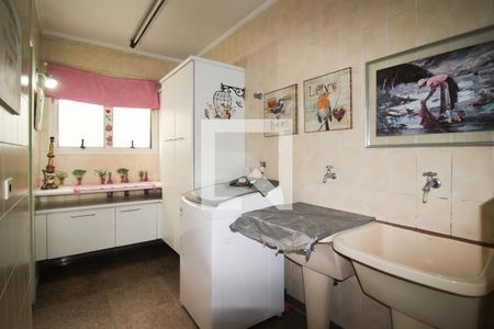 Apartamento à venda com 149m², 3 quartos e 2 vagas Apartamento à venda com 149m², 3 quartos e 2 vagasÁrea de Serviço