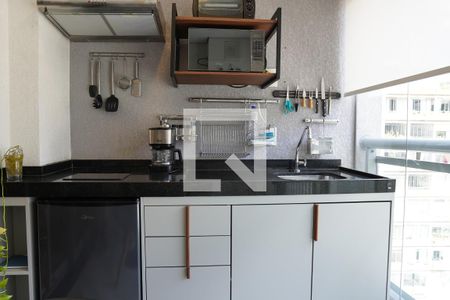Varanda de kitnet/studio para alugar com 1 quarto, 30m² em Pinheiros, São Paulo