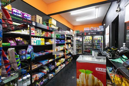 Apartamento à venda com 40m², 2 quartos e 1 vagaMinimercado