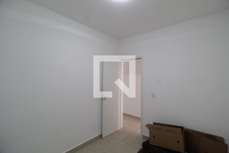 Quarto 2 de apartamento para alugar com 3 quartos, 70m² em Laranjeiras, Uberlândia