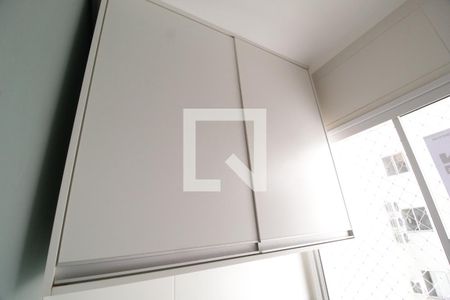 Apartamento para alugar com 70m², 3 quartos e 1 vagaÁrea de Serviço