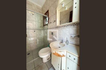 Casa à venda com 300m², 5 quartos e 4 vagasBanheiro de serviço