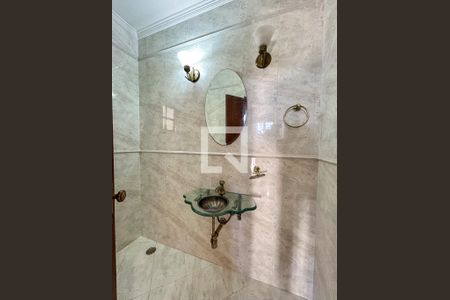 Casa à venda com 300m², 5 quartos e 4 vagasLavabo