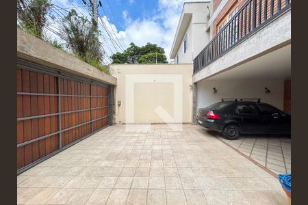 Casa à venda com 300m², 5 quartos e 4 vagasGaragem