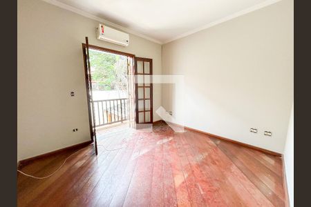 Casa à venda com 300m², 5 quartos e 4 vagasQuarto 2