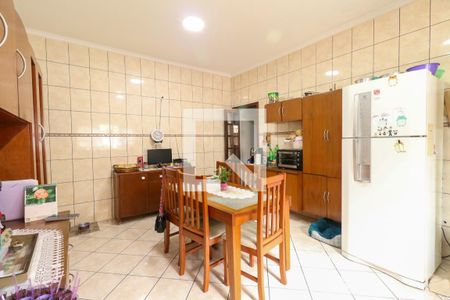 Casa à venda com 413m², 3 quartos e 2 vagasCozinha