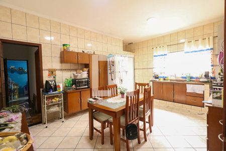 Casa à venda com 413m², 3 quartos e 2 vagasCozinha