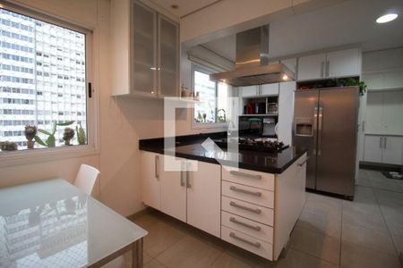 Apartamento à venda com 156m², 4 quartos e 3 vagas Apartamento à venda com 156m², 4 quartos e 3 vagasCozinha