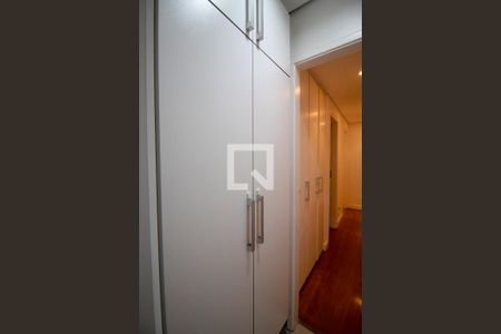 Apartamento à venda com 156m², 4 quartos e 3 vagas Apartamento à venda com 156m², 4 quartos e 3 vagasCozinha