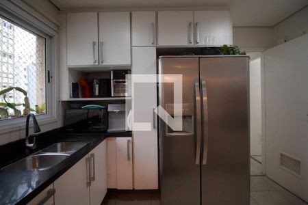 Apartamento à venda com 156m², 4 quartos e 3 vagas Apartamento à venda com 156m², 4 quartos e 3 vagasCozinha