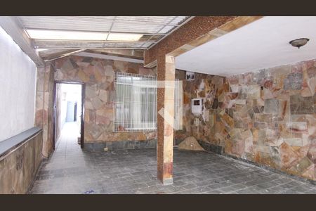 Casa para alugar com 148m², 2 quartos e 1 vagaÁrea de serviço 