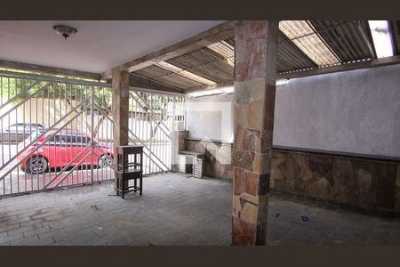 Casa para alugar com 148m², 2 quartos e 1 vagaÁrea de serviço 