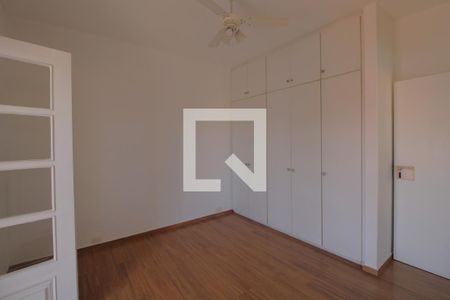 Casa à venda com 600m², 4 quartos e 8 vagasSuíte 2