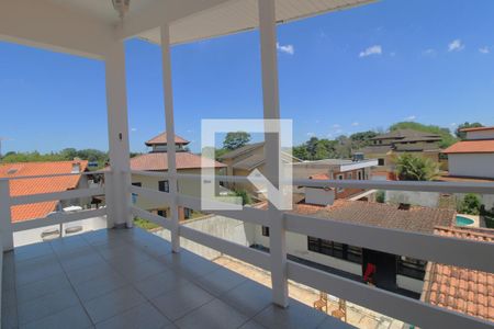 Casa à venda com 600m², 4 quartos e 8 vagasSacada da suíte 2